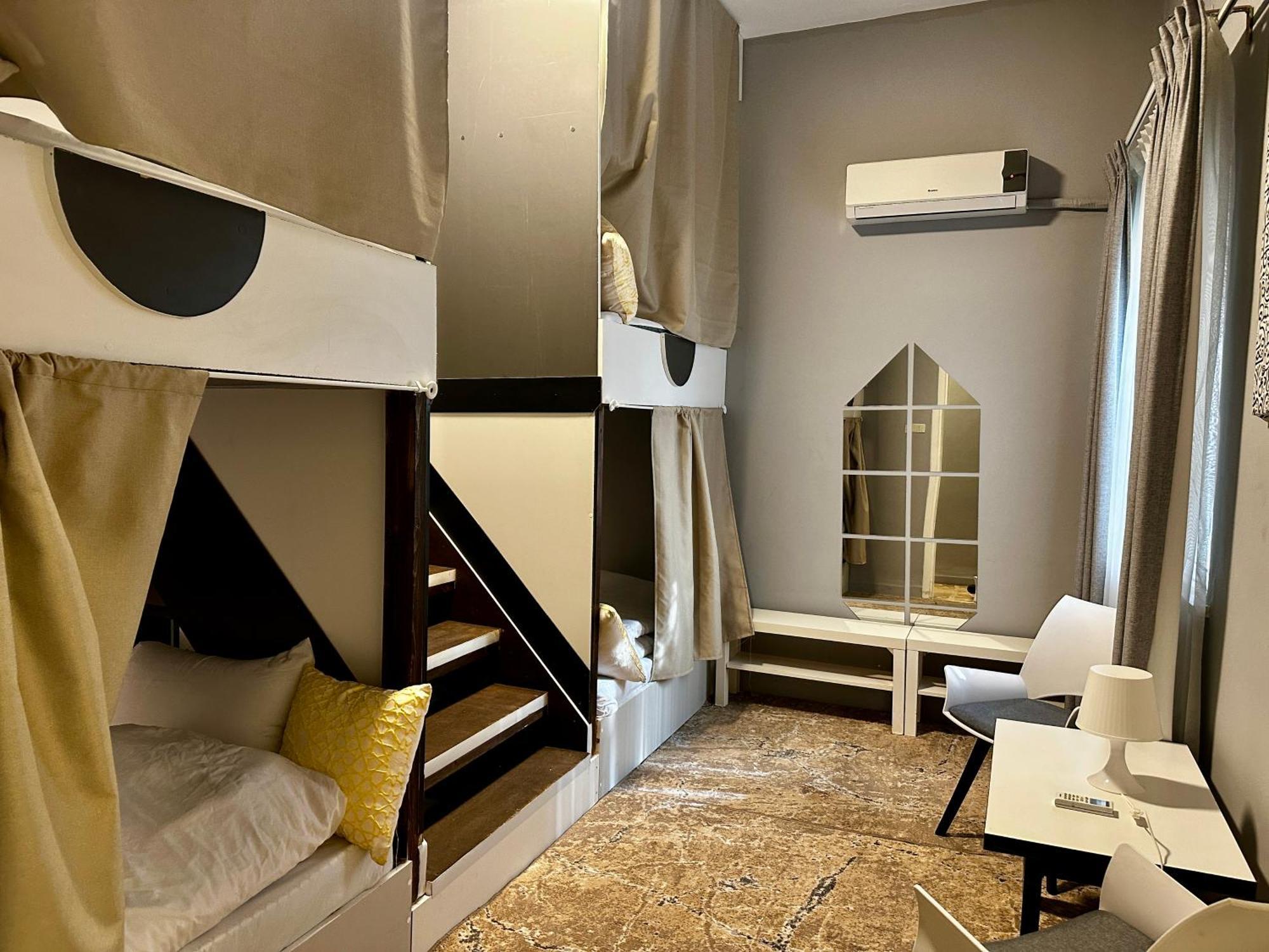 Beit Ahlan Hotel Amman Exterior photo