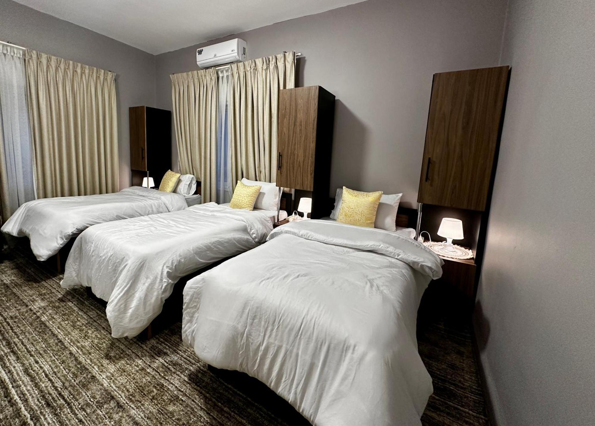 Beit Ahlan Hotel Amman Exterior photo