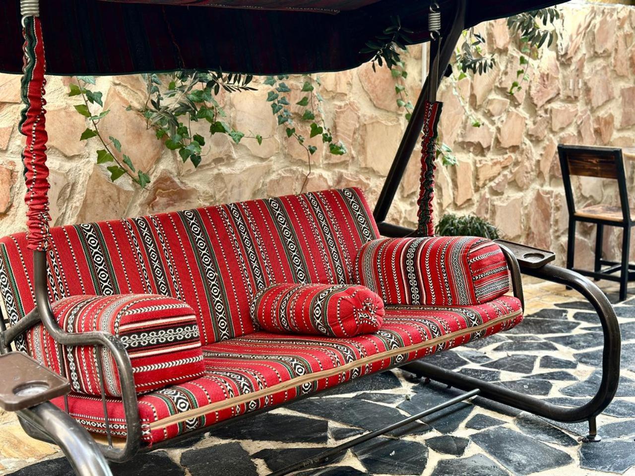 Beit Ahlan Hotel Amman Exterior photo